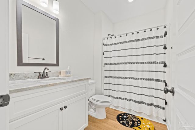 4084 Blue Hillside Ln, Milton, FL 32583