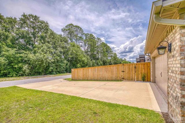 4084 Blue Hillside Ln, Milton, FL 32583