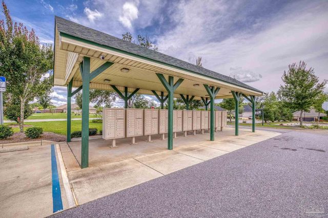 4084 Blue Hillside Ln, Milton, FL 32583