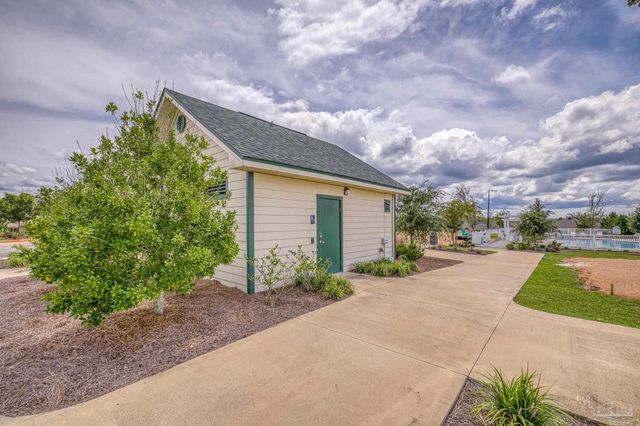 4084 Blue Hillside Ln, Milton, FL 32583