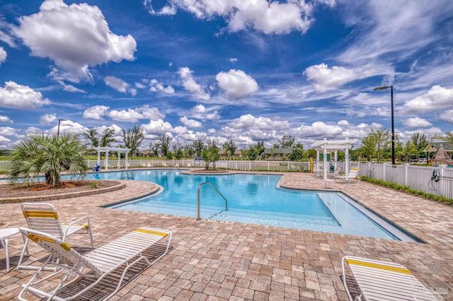 4084 Blue Hillside Ln, Milton, FL 32583