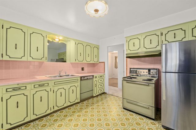 1618 N Napa St, Spokane, WA 99207