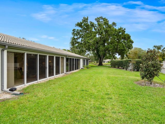 3130 RINGWOOD MEADOW 44, Sarasota, FL 34235