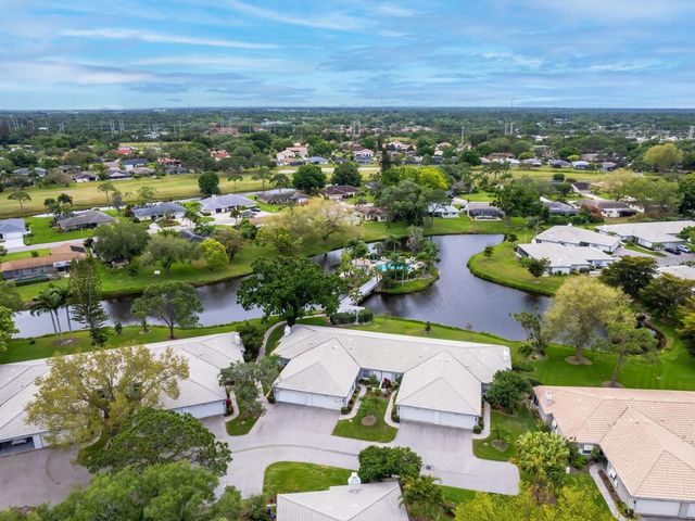 3130 RINGWOOD MEADOW 44, Sarasota, FL 34235