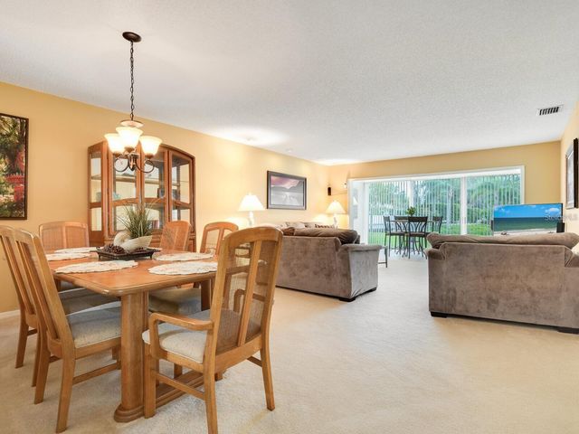 3130 RINGWOOD MEADOW 44, Sarasota, FL 34235