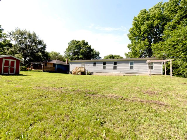 5450 Sand Ridge Road, Morris, IL 60450