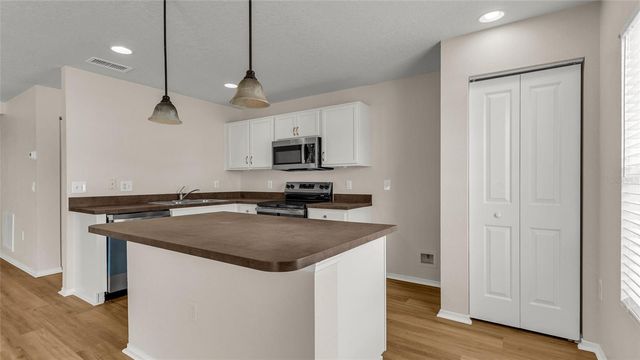 7317 TANGLE BEND DRIVE, Gibsonton, FL 33534