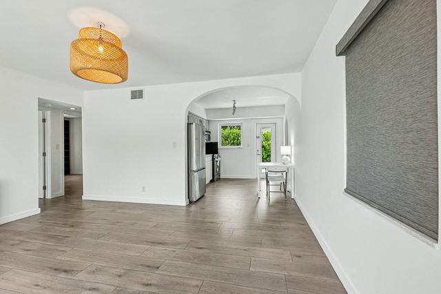 2304 SE 13th Court, Pompano Beach, FL 33062