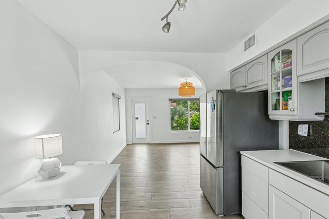 2304 SE 13th Court, Pompano Beach, FL 33062