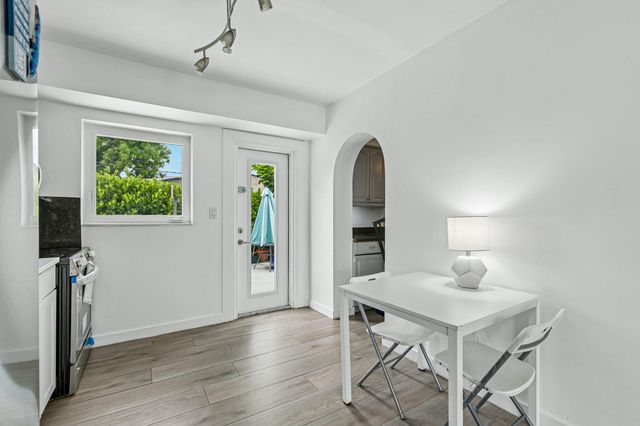 2304 SE 13th Court, Pompano Beach, FL 33062
