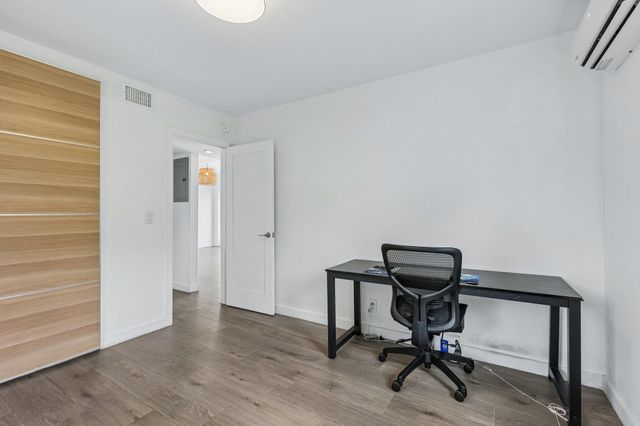 2304 SE 13th Court, Pompano Beach, FL 33062