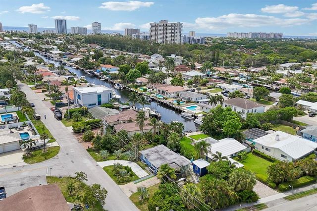 2304 SE 13th Court, Pompano Beach, FL 33062