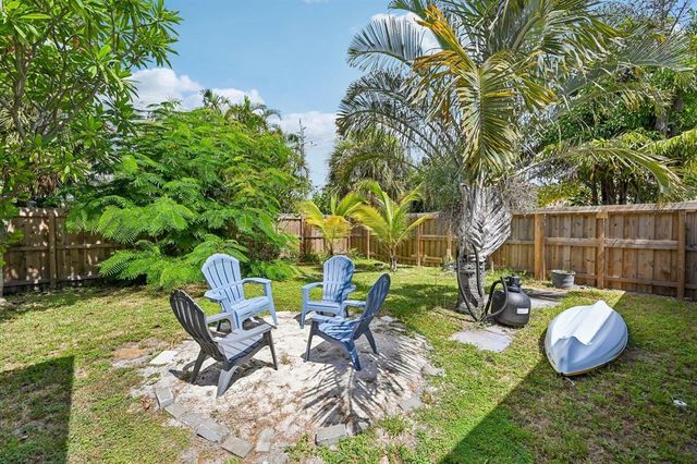 2304 SE 13th Court, Pompano Beach, FL 33062