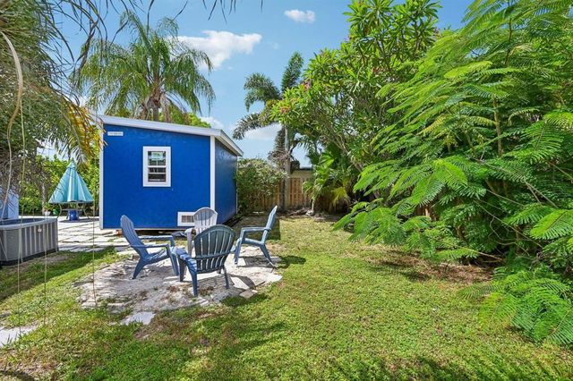2304 SE 13th Court, Pompano Beach, FL 33062