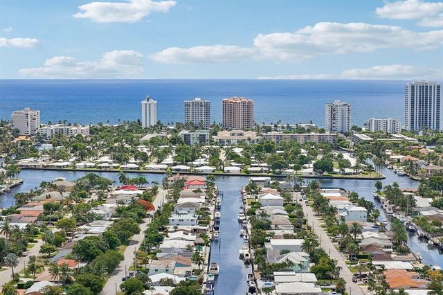 2304 SE 13th Court, Pompano Beach, FL 33062