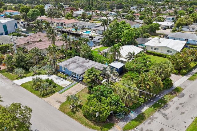2304 SE 13th Court, Pompano Beach, FL 33062