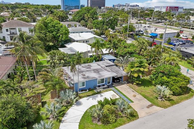 2304 SE 13th Court, Pompano Beach, FL 33062