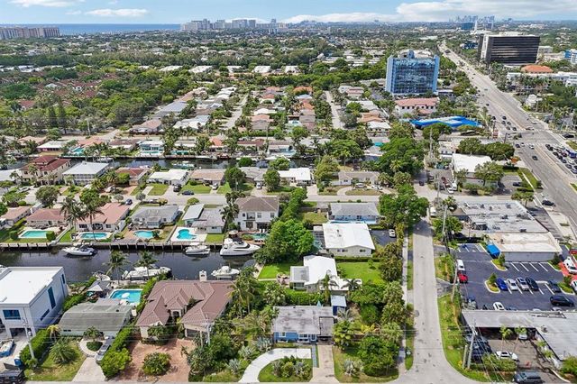2304 SE 13th Court, Pompano Beach, FL 33062