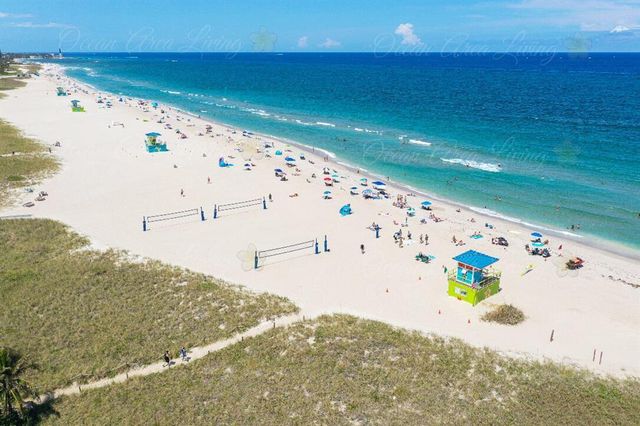 2304 SE 13th Court, Pompano Beach, FL 33062