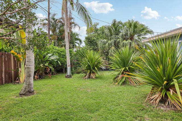2304 SE 13th Court, Pompano Beach, FL 33062