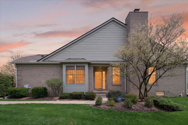 44543 Birchwood Court, Northville, MI 48168