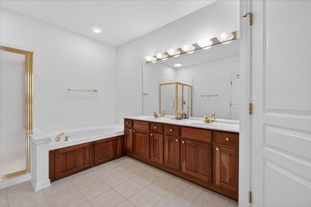 44543 Birchwood Court, Northville, MI 48168