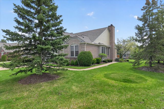 44543 Birchwood Court, Northville, MI 48168