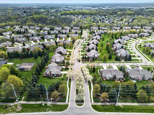 44543 Birchwood Court, Northville, MI 48168