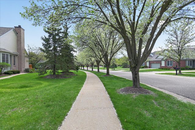 44543 Birchwood Court, Northville, MI 48168
