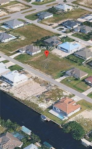 103 SW 35th PL, Cape Coral, FL 33991