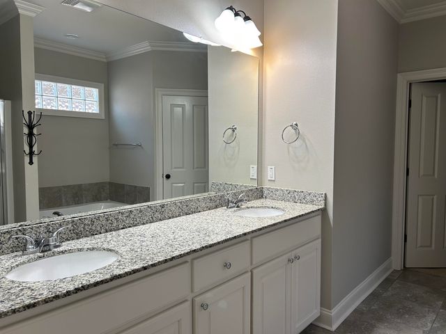13965 Lexington Park Dr, Baton Rouge, LA 70810