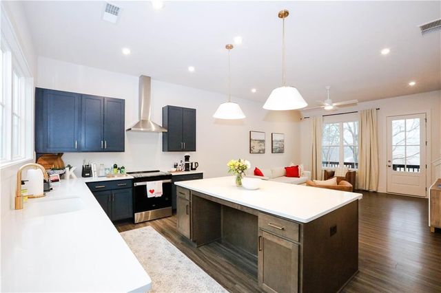 1305 Breezy SE Street, Atlanta, GA 30315