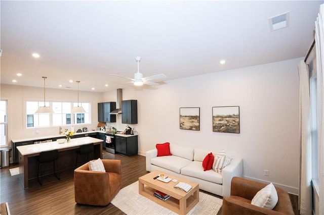 1305 Breezy SE Street, Atlanta, GA 30315