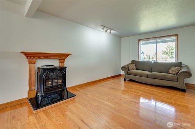 1407 NW 4th Street, Battle Ground, WA 98604