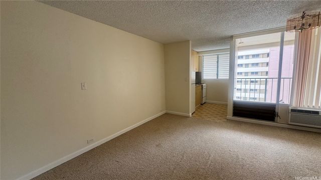747 Amana Street 1015, Honolulu, HI 96814