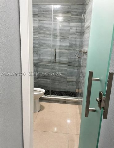 19200 NW 51st Ave, Miami Gardens, FL 33055