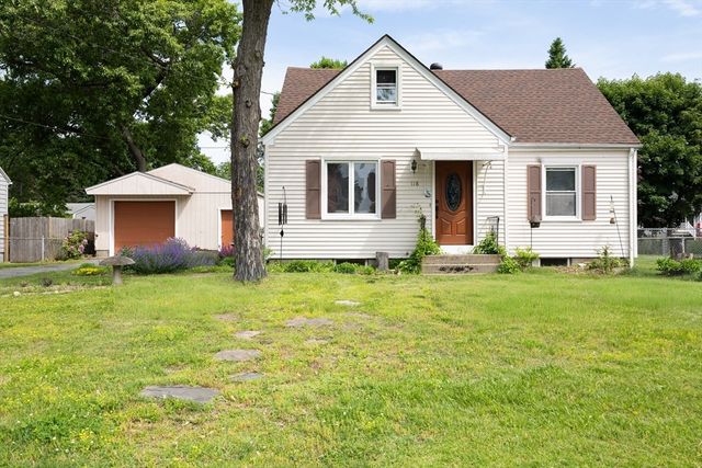 118 Edgewood Ave, Chicopee, MA 01013