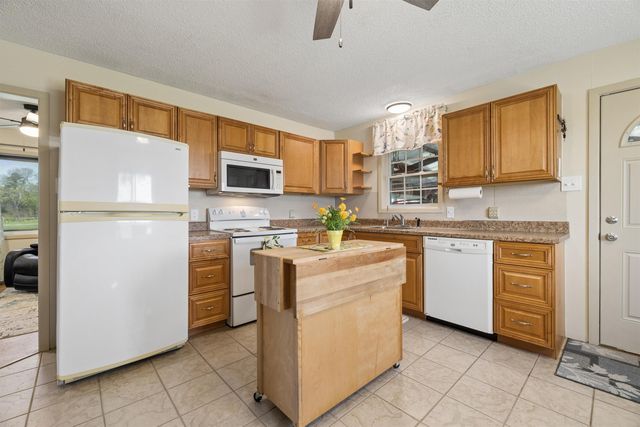 90 PR 3394, Big Sandy, TX 75755