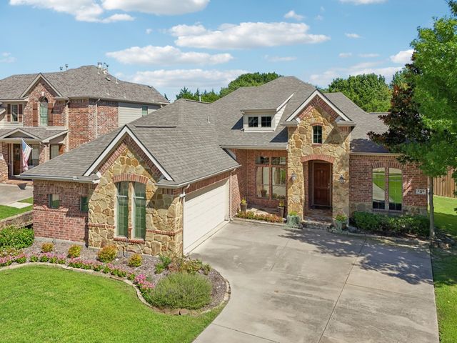 2105 Lake Forest Drive, Rockwall, TX 75087