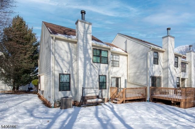 418 Hawthorne Ct, Raritan Twp., NJ 08822