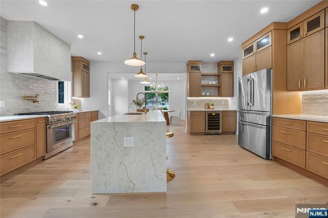 192 Valley Road, River Edge, NJ 07661