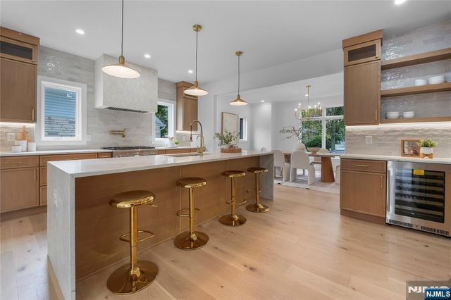 192 Valley Road, River Edge, NJ 07661