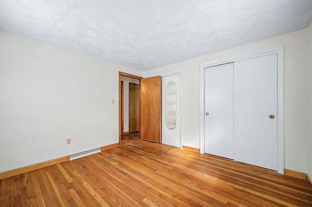 38 West St, Foxboro, MA 02035