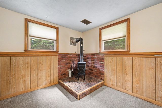 38 West St, Foxboro, MA 02035