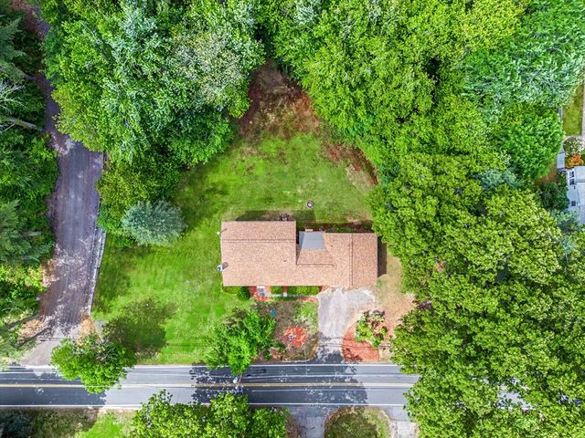 38 West St, Foxboro, MA 02035