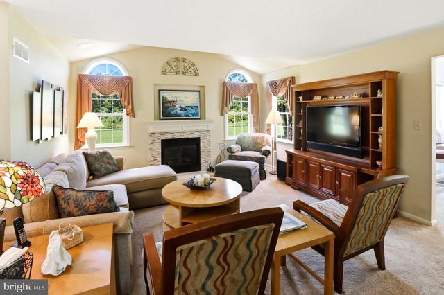 110 HERITAGE CT, Phoenixville, PA 19460