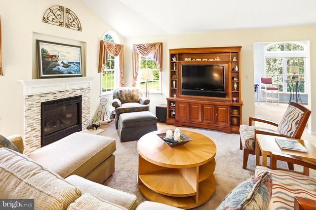 110 HERITAGE CT, Phoenixville, PA 19460