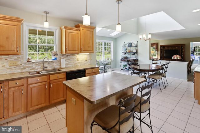 110 HERITAGE CT, Phoenixville, PA 19460