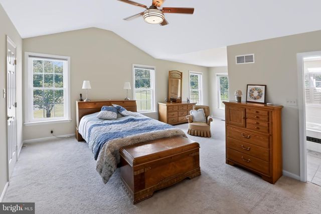 110 HERITAGE CT, Phoenixville, PA 19460