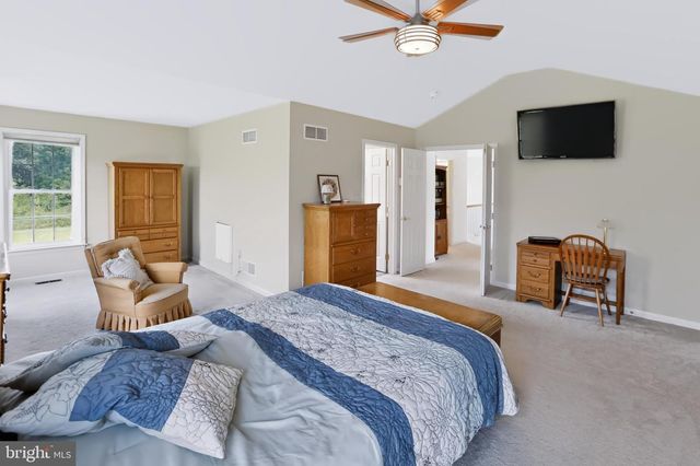110 HERITAGE CT, Phoenixville, PA 19460